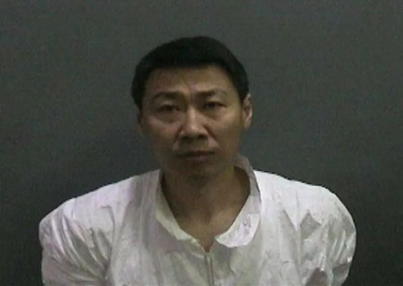 狗血! 老婆出轨 华裔工程师当街17刀捅死奸夫! 一场婚外情葬送两精英!