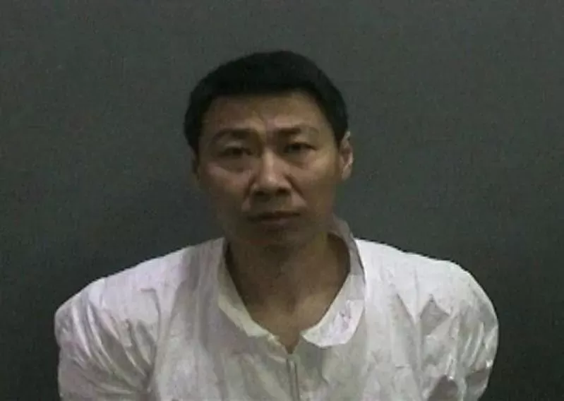 狗血! 老婆出轨 华裔工程师当街17刀捅死奸夫! 一场婚外情葬送两精英!