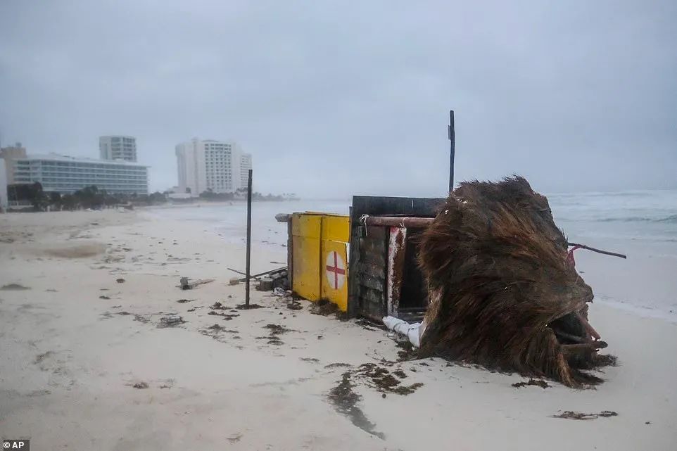 灾难! 旅游胜地遭飓风 4万游客地狱式度假 美国人挤爆5星酒店 场景恐怖!