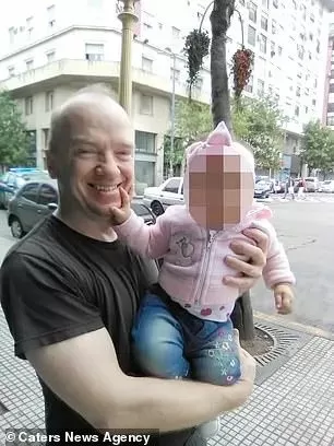 惊呆! 男子