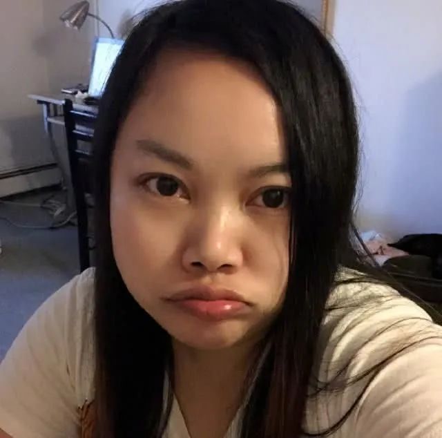 悲催! 华人网红凤姐哭诉: 在美10年人不如狗 嫁不出去 移民改变不了阶层!