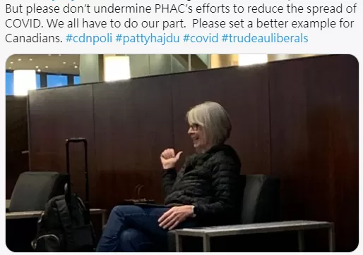 绝了! 加拿大卫生部长机场不戴口罩 咧嘴笑开花 照片疯传后竟这样狡辩