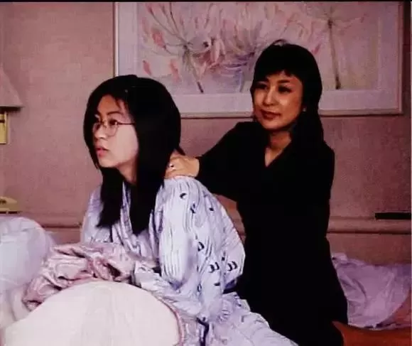亚洲天后靠捡垃圾硬撑10年，真相扎心了：所有被遗落的，都终会找回自己