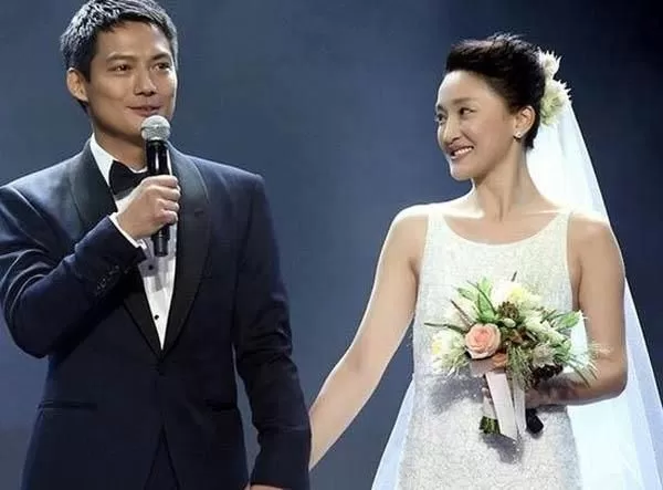周迅情史：曾因王菲被李亚鹏甩 和富二代短爱半年