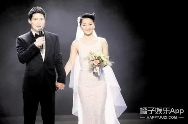 46岁周迅三字官宣离婚，3年前实锤再被扒，分开其实早有预兆
