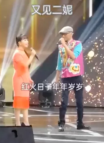 51岁阿宝被曝近况凄惨，家中内景显寒酸，碗盆霉菌油渍脏乱不堪