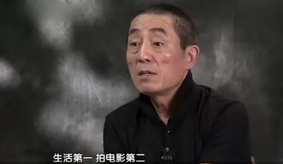 张艺谋37岁女儿近照曝光，曾被外籍老公出轨家暴，二婚嫁总裁