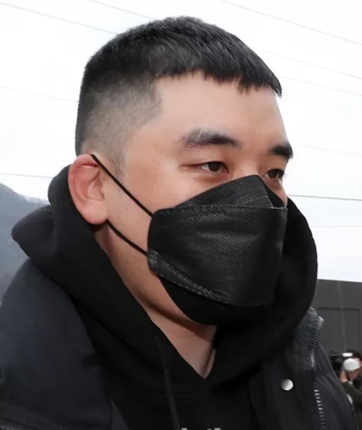 胜利涉嫌教唆特殊暴力被追加起诉，目前共涉九项罪名