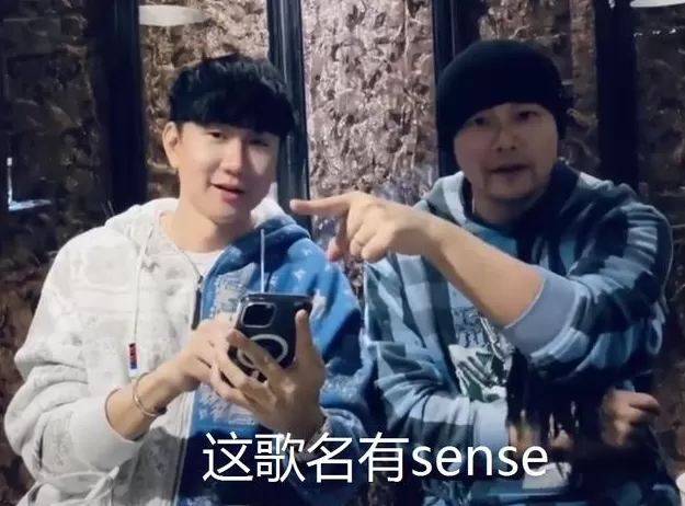 周杰伦胖到认不出！近照皮肤黝黑面部浮肿，气质跌太多秒变土肥圆