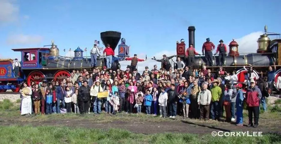 悲歌! 华裔知名摄影师染疫身亡! 记录历史50载 “行走的博物馆”难敌新冠 新闻 第4张