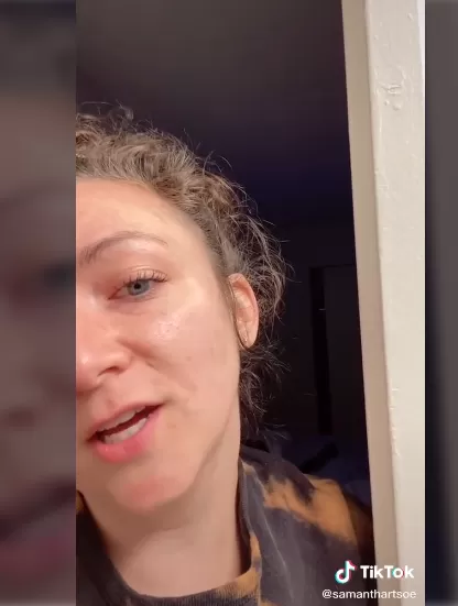 恐怖! 家里莫名阴风阵阵 妹子扒开镜子后吓呆 里面竟藏着一套房! 太诡异了 生活 第3张