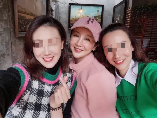 曾惊艳韩圈的孙菲菲如今脸僵下巴尖 疑被打至毁容