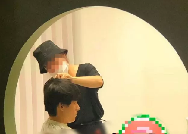 张雨剑吴倩商场做头发被偶遇 两人拒绝被拍正脸