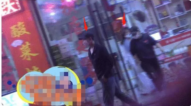 不是女友！黄轩承认搂美女：剧组聚餐 都是好友
