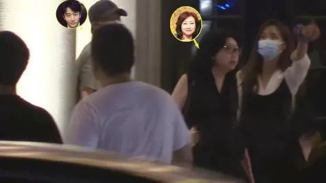 不是女友！黄轩承认搂美女：剧组聚餐 都是好友