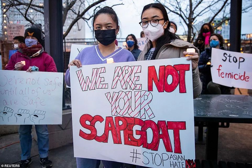 突发! 亚裔怒火燎原 多地爆发抗议! 拜登下令全国降半旗 推特热搜已炸!