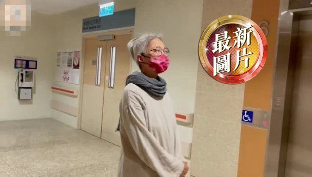 廖启智胃癌病逝 60岁妻子低调露面神情忧伤显疲惫