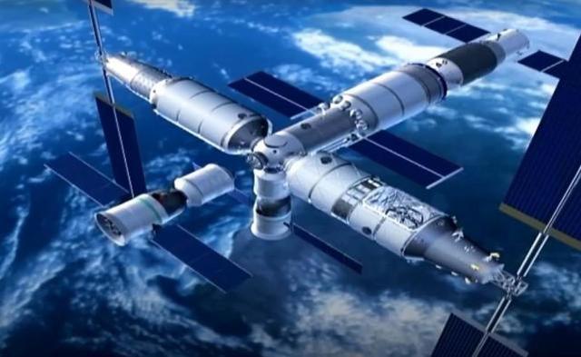 外媒集体双标：中国火箭残骸“失控砸头”，美国的就成“流星划过”