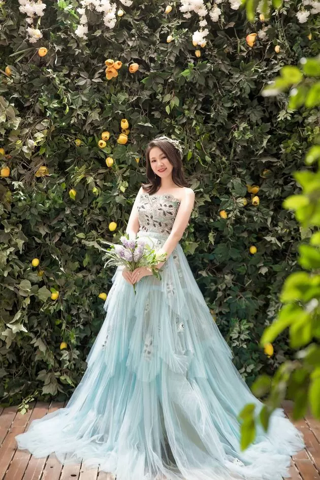中国第一代网红“天仙妹妹”尔玛依娜结婚生子