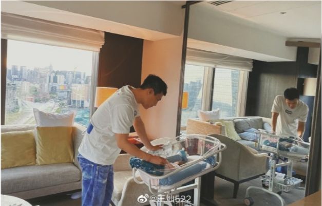 富养女儿？杜淳老婆为小蛋饺买近5000元安全座椅