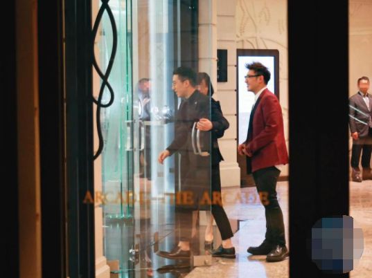 又发现新孩子了？41岁潘玮柏被曝女儿即将满周岁