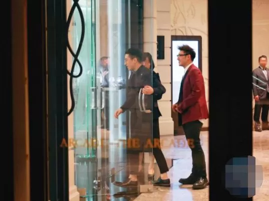 又发现新孩子了？41岁潘玮柏被曝女儿即将满周岁