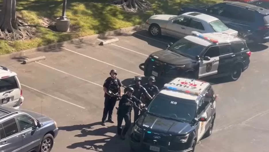 突发! 加拿大小学外有男子持长枪 警方开火 多所学校紧急封锁! 目击者称见到尸体！ 社会 第19张