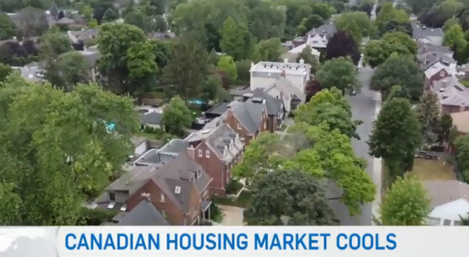 加拿大各地房价自2月峰值以来，最惨跌15%最火涨13%