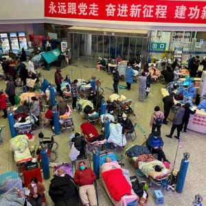张文宏示警  中国可能出现数波新冠流行