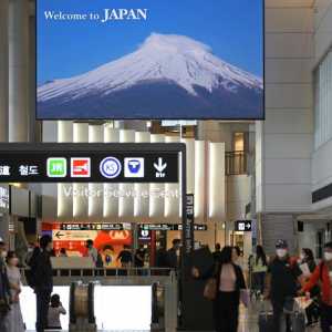 出手报复 日媒：中国暂停向日本旅客发放签证