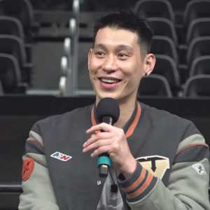 林书豪公布婚讯 两年前就与太太秘密完婚