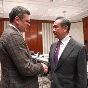 王毅会乌外长：中国不愿看到乌克兰危机长期化