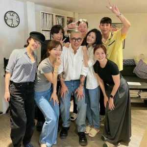 大S深夜高调发文：与具俊晔庆结婚周年