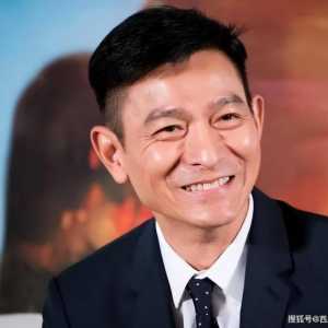 刘德华女儿:一年零花钱5亿,私人飞机,配10个保镖