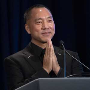 纽约检控郭文贵拥11本护照 恐潜逃