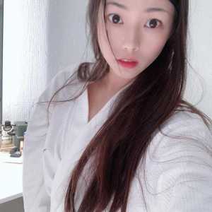 爷孙恋年底大婚！72岁李龙基财产赠女友