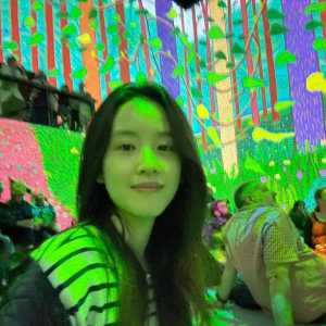 章泽天呈现婴儿肥,发文“三重爱”像是已怀第3胎