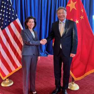 解读中美商贸部长会面 中国官媒：美已上了3把“锁”