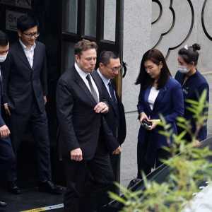 马斯克北京首日晚宴16道菜 22人吃掉4.5万元人民币