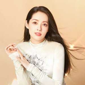 仙气没了？ 豪门媳妇郭碧婷带娃种菜 网赞接地气