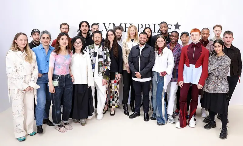 Delphine 与 LVMH Prize 2019 半决赛选手合影