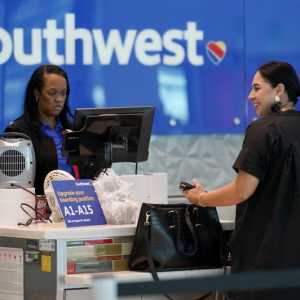 航空客运量创新高 6月机票价格同比大跌18.9%
