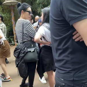 才疑被拍到“虎背熊腰” 55岁邱淑贞真实无修图曝光
