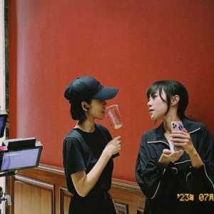 王菲大女儿窦靖童与同性导演结婚？ 两人被爆曾共度情人节…