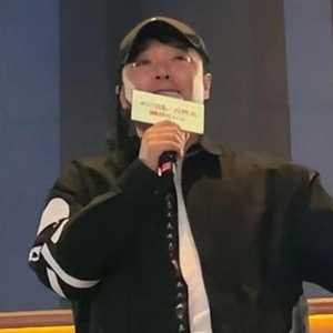 陈思诚现身佟丽娅新片首映狂赞 网酸：出轨男善伪装