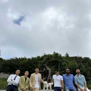 大家都没忘…高以翔冥诞墓园现花海 黑人陷官司也来了