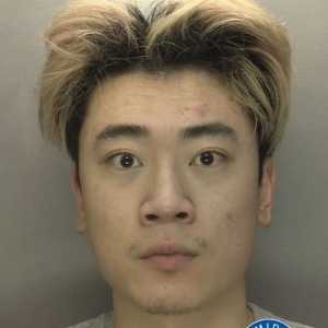 中国留学生凌晨谋杀同学！路边割喉致1死1重伤！只因聚会时…