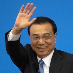 港媒：李克强游泳时突发心脏病 医院抢救10多小时