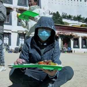 "想出去看看" 男子退婚后拿16.8万彩礼退款旅行