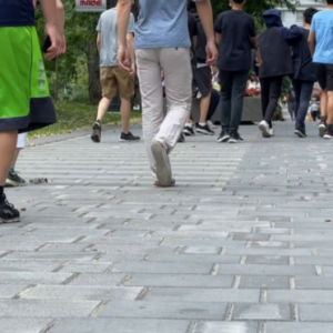 加拿大这所顶级学府被害惨了 校长发公开信：恐将大裁员700人